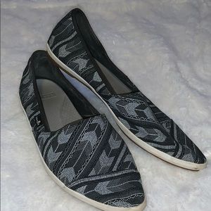 Sanuk Slip Ons